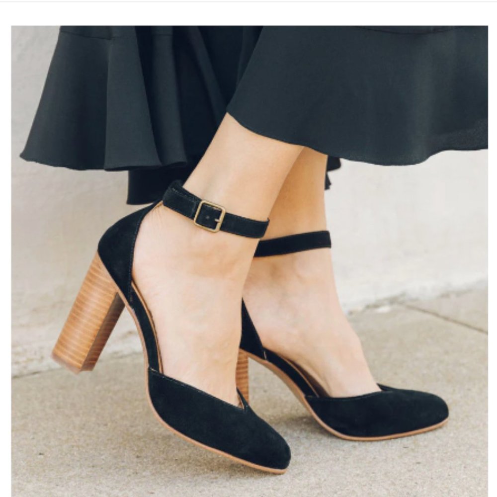 Soludos Black and Tan Heels